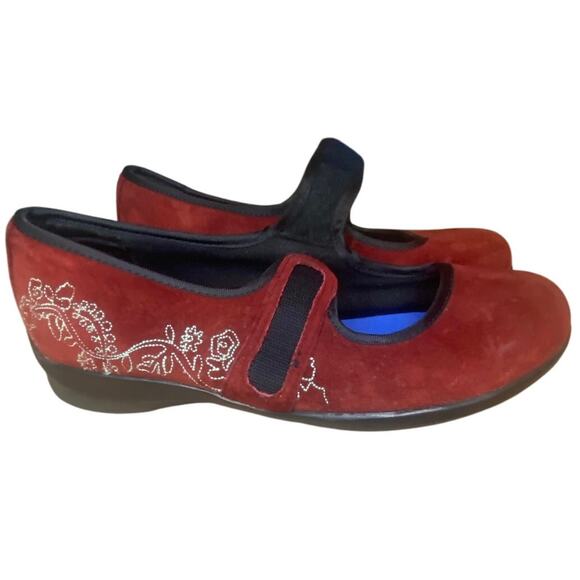 Aetrex Red Suede Mary Jane Comfort Shoes Embroidered Strap Button Size 8.5 M - Picture 3 of 7